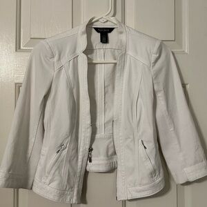 WHBM white jacket size 2 
Zipper closure